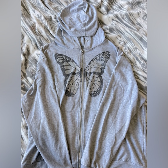 oversized butterfly zipup - Picture 2 of 3